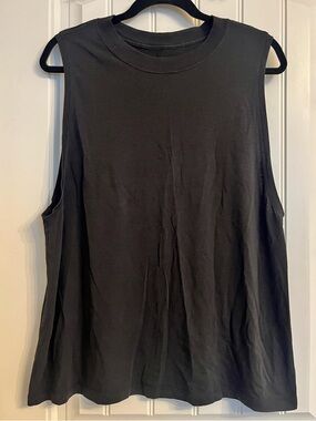 Men’s Classic Black Sleeveless Tank Top